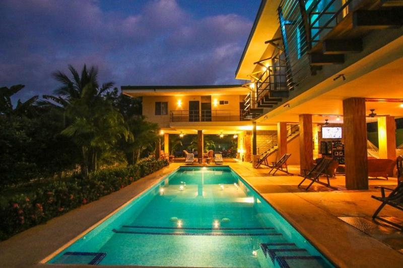 Cabuya  Funny Wave Guest House المظهر الخارجي الصورة